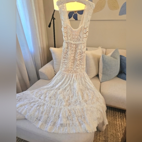 Chasing Unicorns Somebody to Love crochet and lace gown - Picture 8 of 15